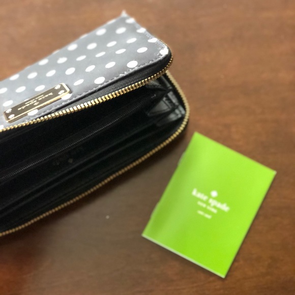 Kate Spade Wallet - Picture 2 of 2